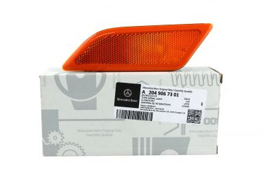 Mercedes-Benz W204 C-Class Genuine Left Side Marker In Bumper Turn Signal Light